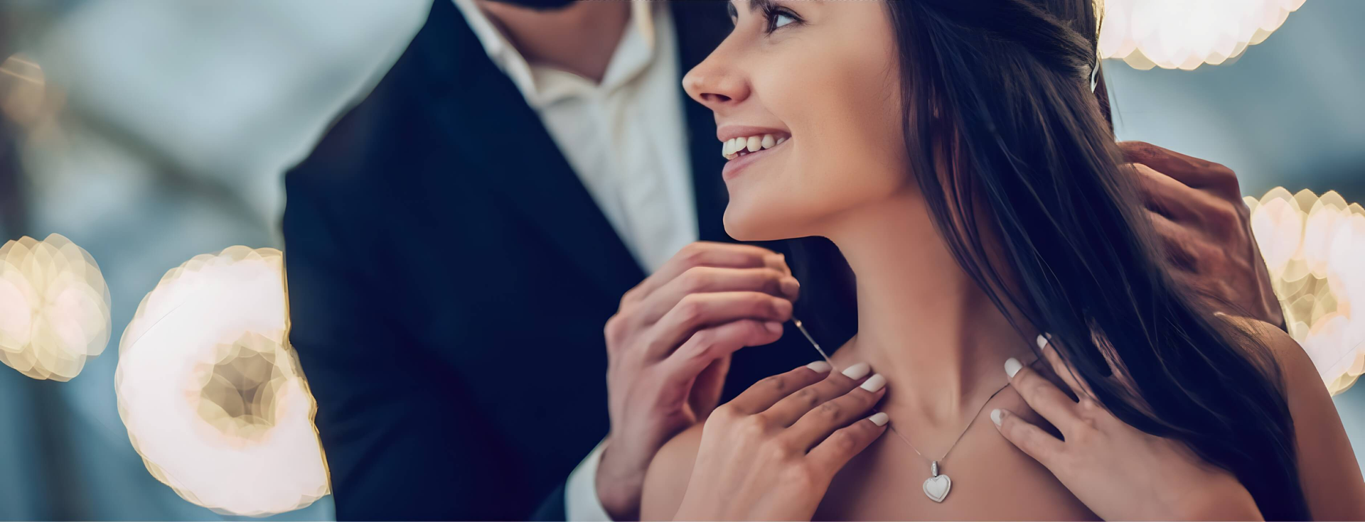 Collection de bijoux élégants et distinctifs sur Quebekado.ca, symbolisant l'amour, la chance, et la beauté pour une expression de style unique.