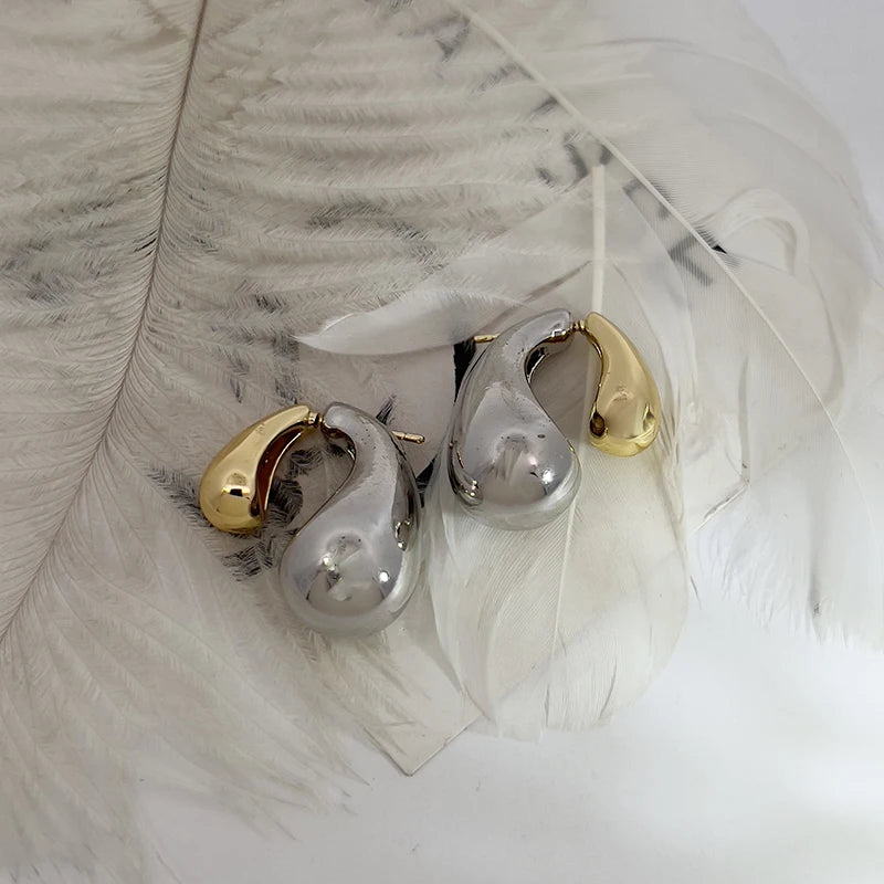 New Arrival Fashion Jewelry Gold and Silver Large Drop Earrings Chunky Hollow Out Unique Luxurious Metal Earrings Design