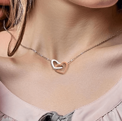 Collier-cadeau-pour-maman-avec-cœurs-entrelacés-et-pierre-de-zircone-dans-coffret-éclairé-LED-parfait-pour-fête-des-mères-anniversaire