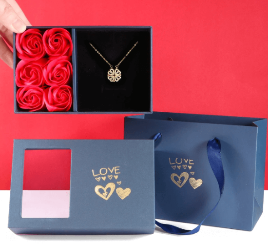 COFFRET COLLIER ROSE