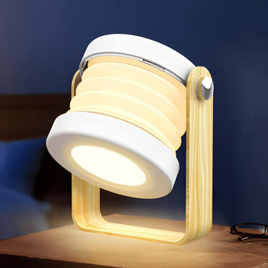 Une lampe portable 3-en-1 polyvalente, idéale pour l'éclairage personnel à la maison, en voyage ou en extérieur.